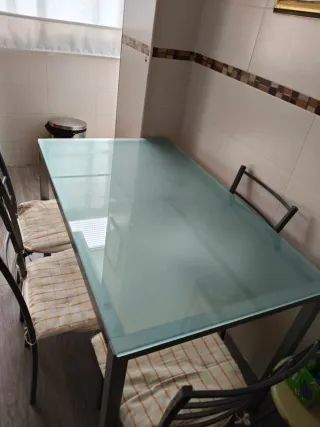 Mesa de cocina cristal y metal