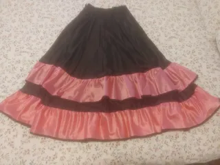 Falda Flamenca Volantes Negro y Rosa