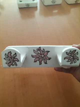 Juego baño cerámica flores rosa y blanco