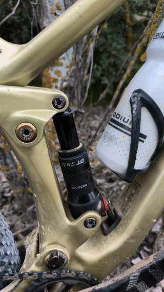 Berria Mako 8 MTB DT Swiss