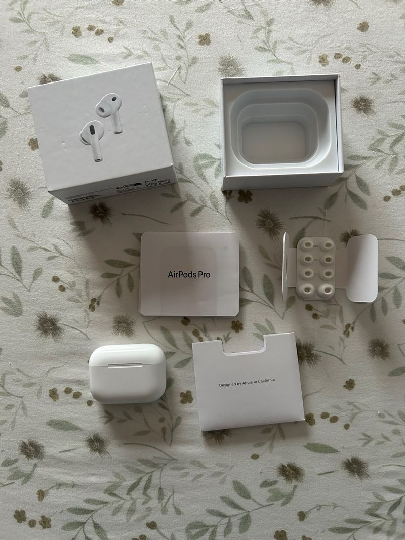 AirPods Pro 3 sin uso con caja y accesorios afbeelding 6