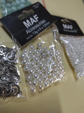 Perline e accessori per bigiotteria
