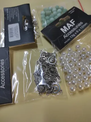 Perline e accessori per bigiotteria