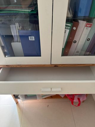 Vitrina madera y cristal blanca