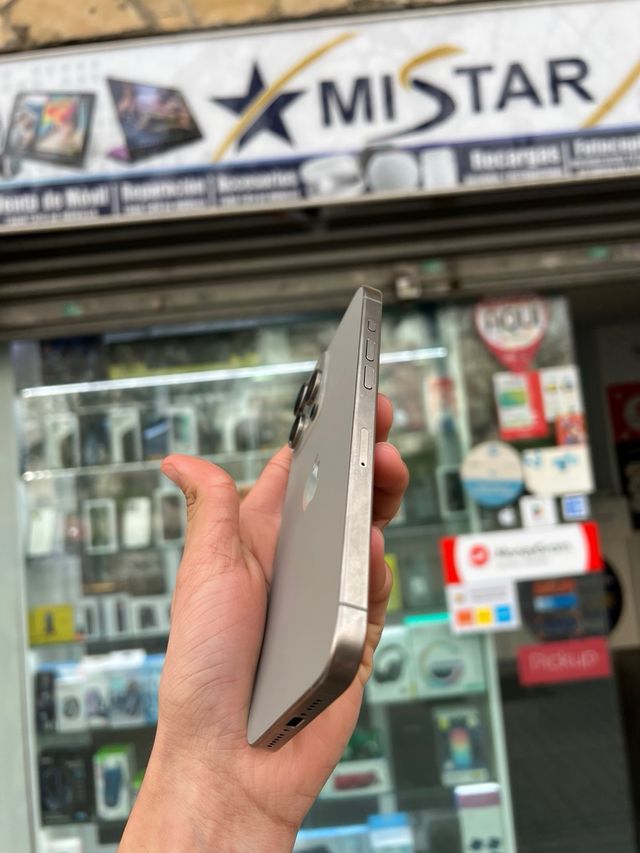 iPhone 15 Pro Max 256GB Plata