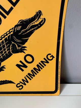 Cartello pericolo coccodrilli vintage