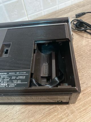 Radio Cassette Sanyo AM-FM