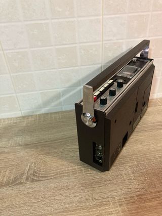 Radio Cassette Sanyo AM-FM