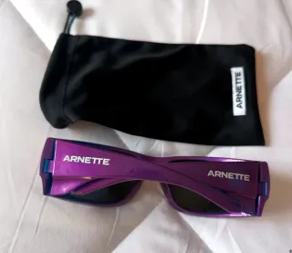 Gafas de sol Arnette moradas y negras