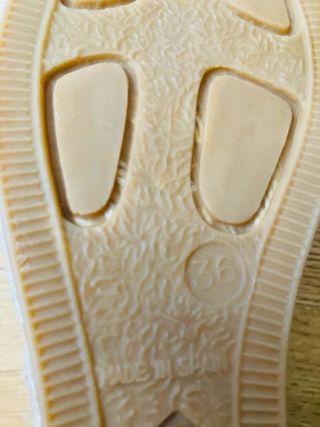 Alpargatas Gaimo Beige y Negras