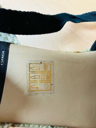 Alpargatas Gaimo Beige y Negras