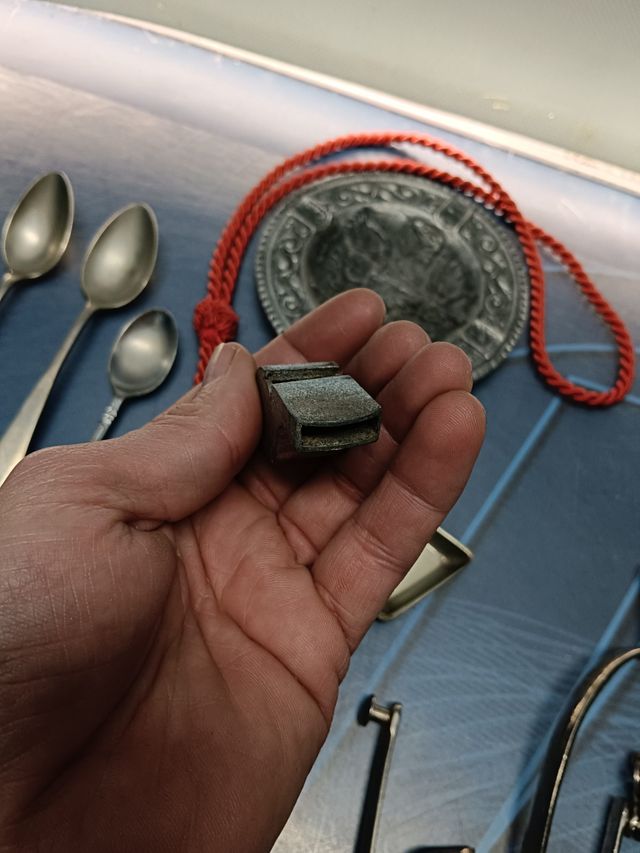 Lote 14 artículos variados de metal-coleccionismo