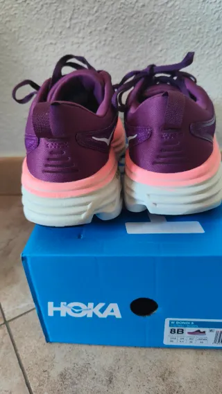 Zapatillas Hoka Moradas y Rosas