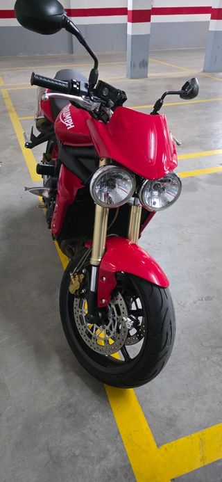 Triumph Street Triple R 2010 Roja
