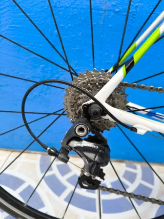 Bici de carretera Cannondale Supersix EVO