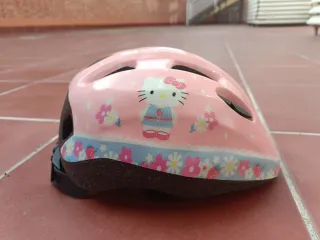 Casco Hello Kitty rosa infantil