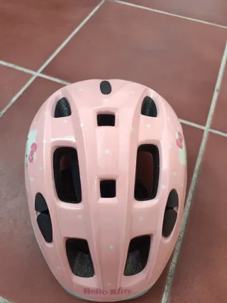 Casco Hello Kitty rosa infantil