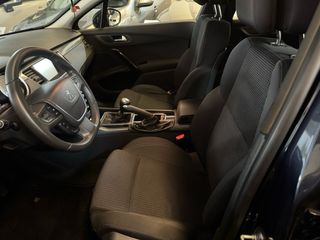 Peugeot 508 2017. 90mil kms. impecaboe estado