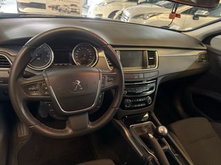 Peugeot 508 2017. 90mil kms. impecaboe estado