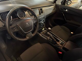 Peugeot 508 2017. 90mil kms. impecaboe estado