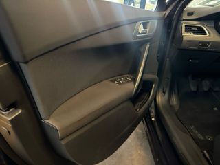 Peugeot 508 2017. 90mil kms. impecaboe estado