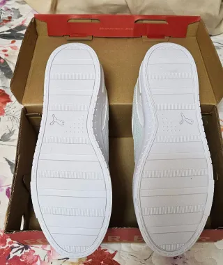 Zapatillas Puma Jola Talla 40.5 EU / 9.5 US