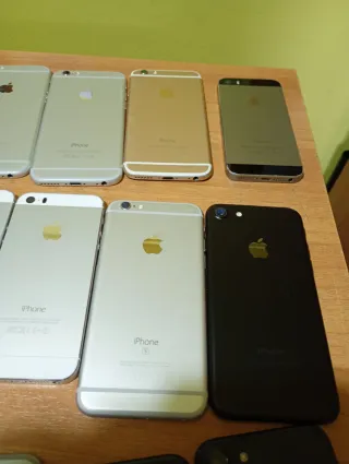 LOTTO 21 SCOCCHE POSTERIORI APPLE ORIGINALI