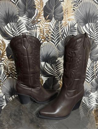 Botas camperas marrones 39