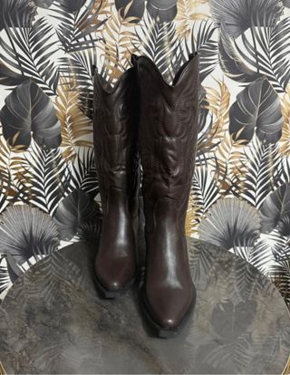 Botas camperas marrones 39