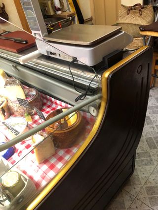 Vitrina expositora refrigerada SE REGALA NEVERA