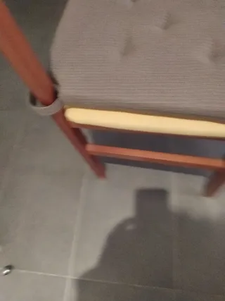 4 Sillas Comedor Madera Tapizadas con su mesa