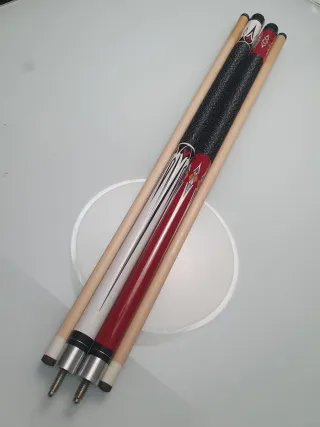 2 Tacos de Billar NUEVOS BOHEMIAN RED Y BLACK.