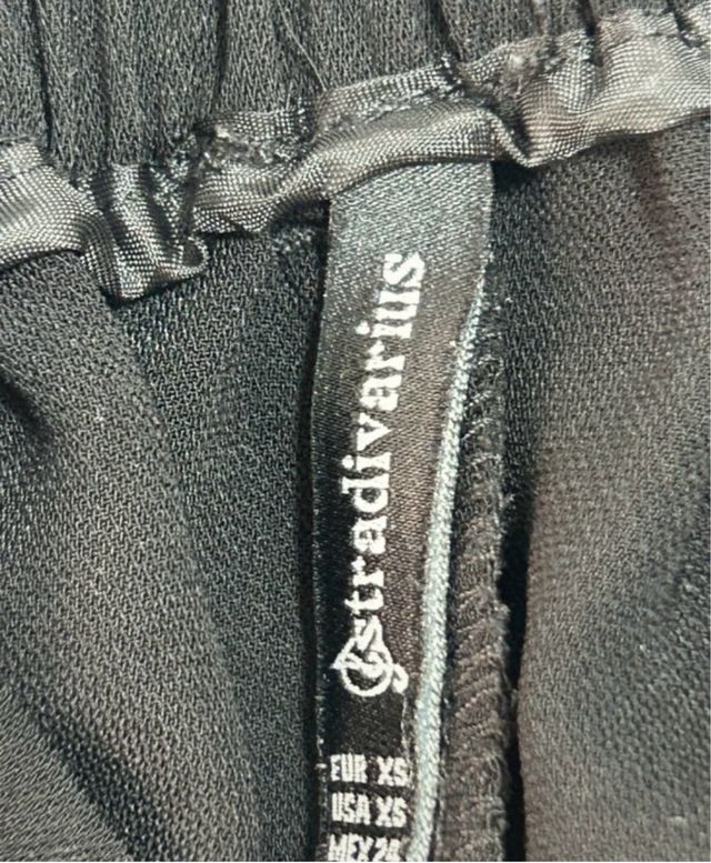Stradivarius pantalones anchos negros talla XS