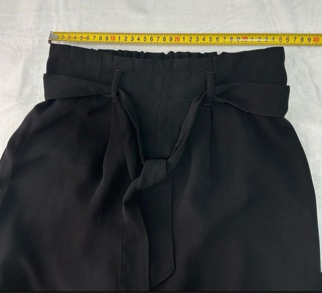 Stradivarius pantalones anchos negros talla XS