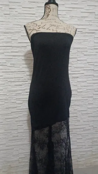 Abito lungo nero con pizzo