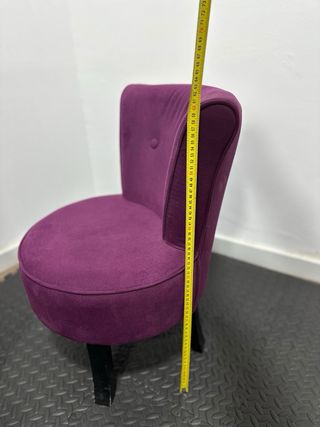 Sillón tapizado morado