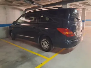 ssanyong Rodius 2011