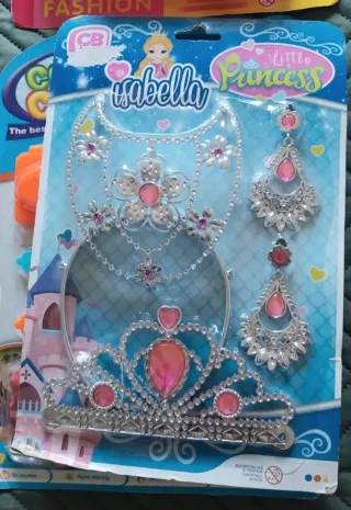 Lote de brinquedos novos