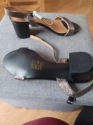 Sandalias  mujer  dorado viejo