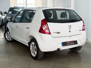 Dacia Sandero ÚNICO PROPIETARIO PEGATINA C