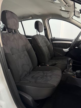 Dacia Sandero ÚNICO PROPIETARIO PEGATINA C