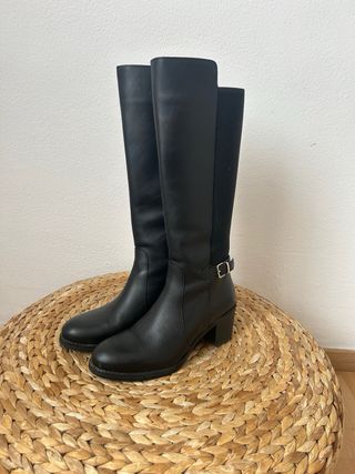 Botas altas de piel con tacón