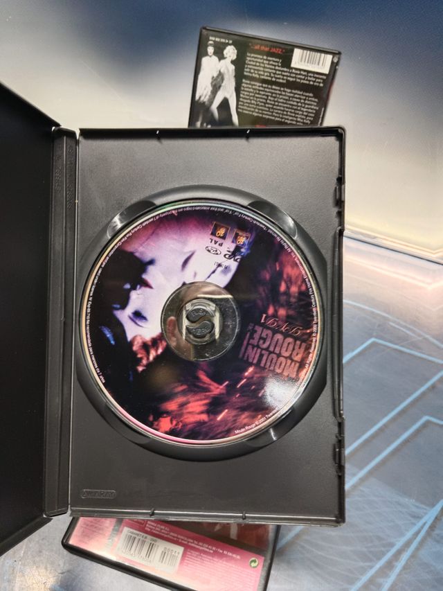 3 DvDs películas musicales, Cabaret-Moulin Rougue!-Chicago