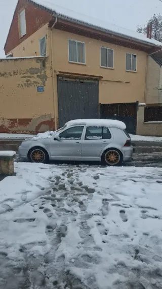 Volkswagen Golf 2003