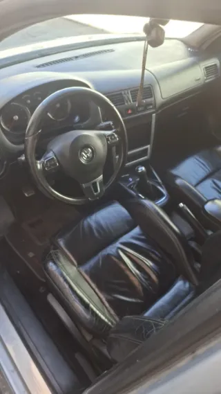 Volkswagen Golf 2003