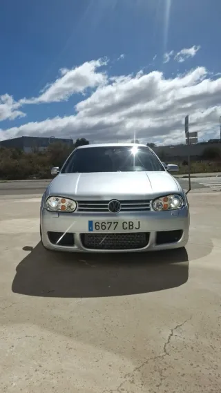 Volkswagen Golf 2003