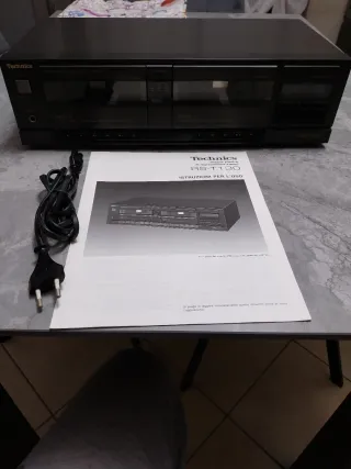 Doppia piastra Technics RS-T130