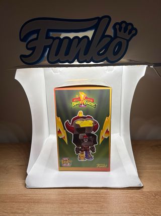 Funko Pop! Megazord com Red Ranger
