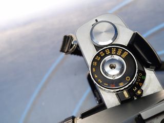 cámara analógica MINOLTA XD-5 objetivo MC ROKKOR 1:3,5/50mm, en perfecto estado