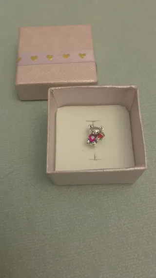 Charm oso plata con corazon